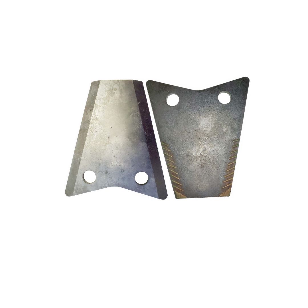 SBI0901 CIH STRAW CLAW AXIAL FLOW BLADE CHOPPER BLADE (BOX OF 2 BLADES) Stay sharp design, with tungsten carbide lasering - lasered strips wear at a slower rate than the blade steel causing a natural serration and the blade to sharpen as it wears. Improved residue management (optimized size and distribution). Longer maintained rotor balance due to the additional tungsten carbide deposition in the corners of the blade.,