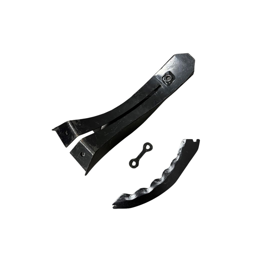 SBLX825 SADDLE BLADE KIT (HOUSING & BLADE) Kit includes Saddle Blade Housing (SBLX824) as well as the Saddle Blade (SBLX823S).  Slotted mounting bracket required for the Saddle Blade (SBLX823S), to mount between dual rotor discharge. Replaces the un-slotted 'rhino horn' when no saddle blade is used.  This blade is used with Sunnybrook impellers when desired. Blade has been boronized for longer wear. Boronizing, is a thermo-chemical hardening process used to improve the life and performance of metal components to strengthen resistance to corrosion and abrasive wear.,